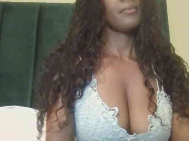 Saharangoddess webcam