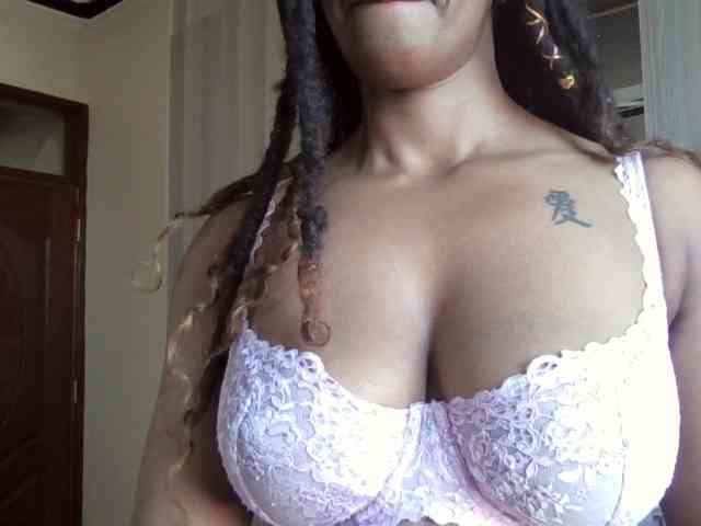 Saharangoddess webcam