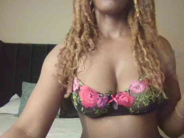 Saharangoddess webcam