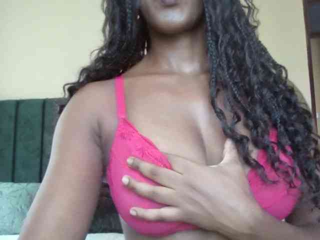 Saharangoddess webcam