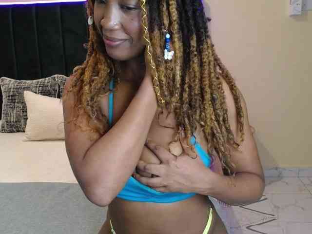 Saharangoddess webcam