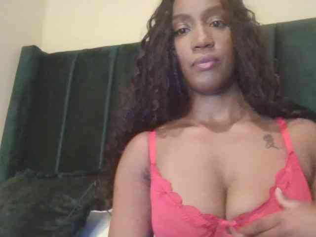 Saharangoddess webcam