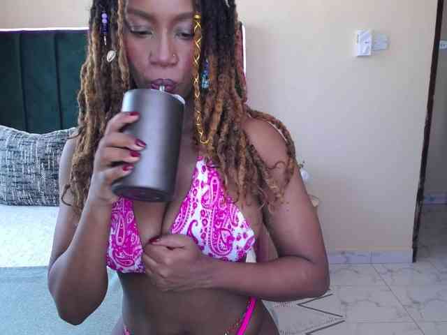 Saharangoddess webcam