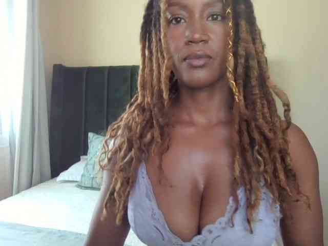 Saharangoddess webcam