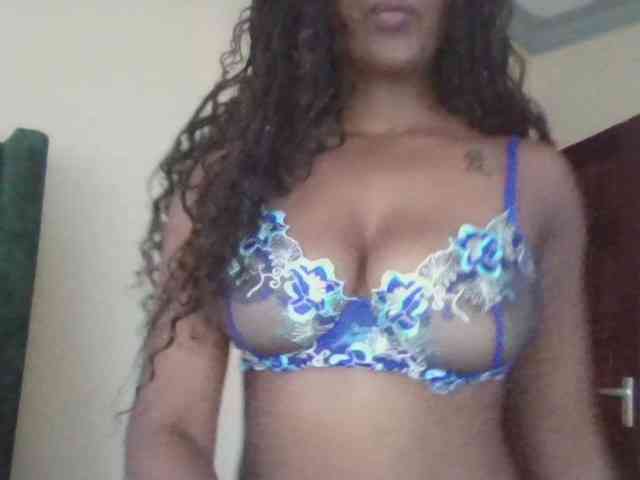 Saharangoddess webcam