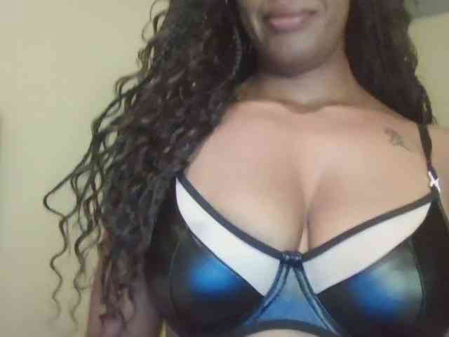 Saharangoddess webcam