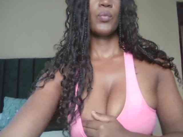 Saharangoddess webcam