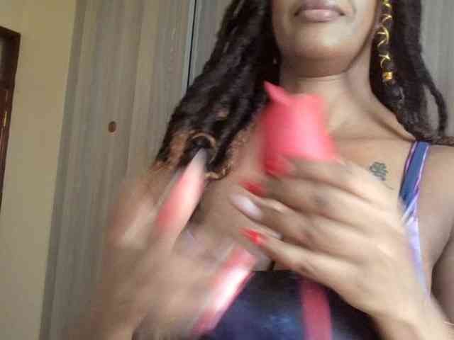 Saharangoddess webcam