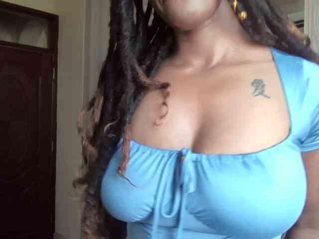 Saharangoddess webcam