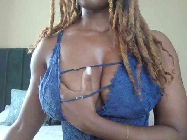 Saharangoddess webcam