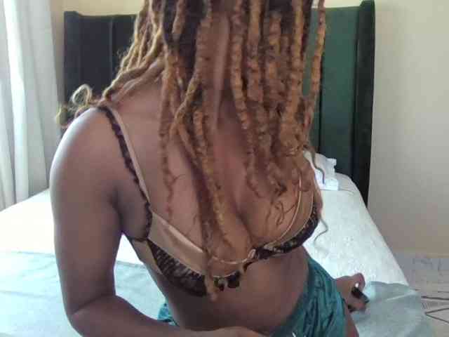 Saharangoddess webcam