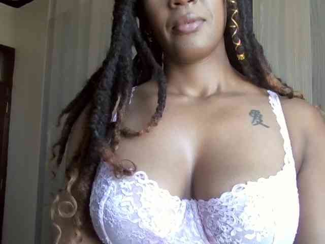 Saharangoddess webcam