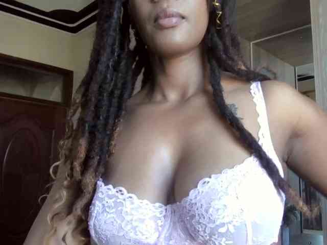 Saharangoddess webcam