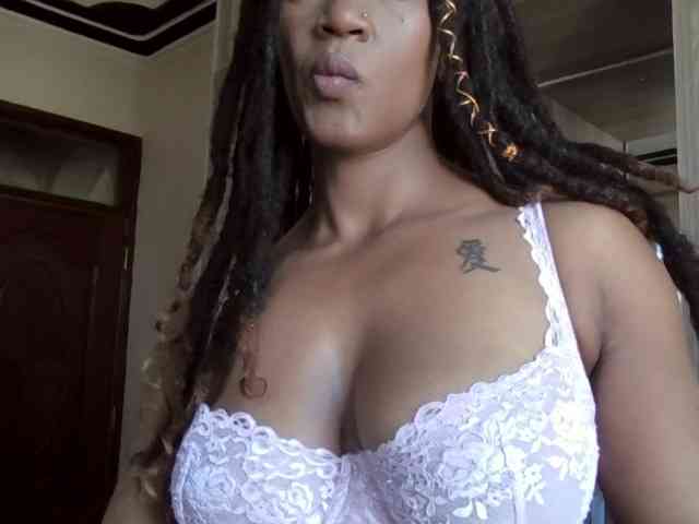 Saharangoddess webcam