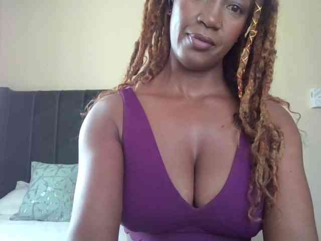 Saharangoddess webcam