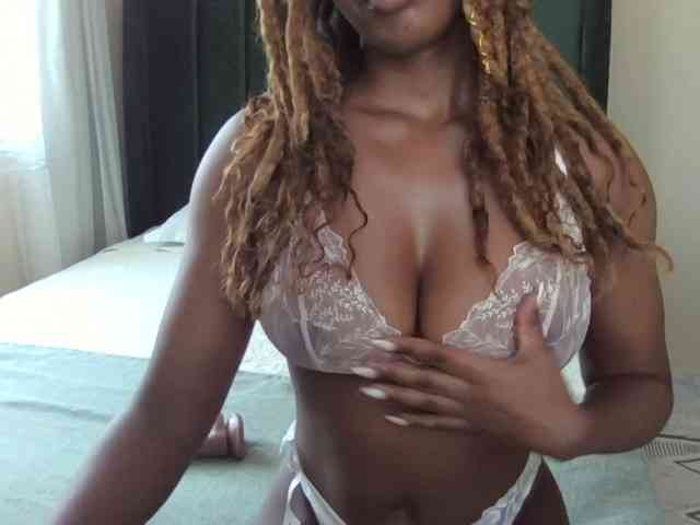 Saharangoddess webcam