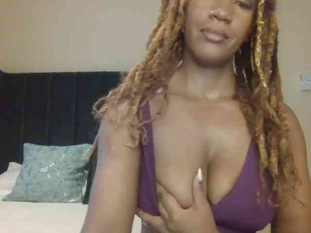 Saharangoddess webcam