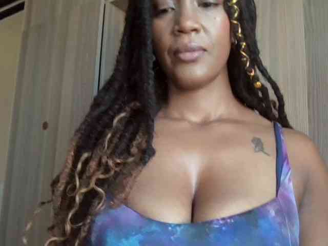 Saharangoddess webcam