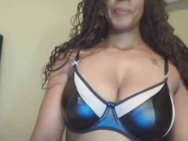 Saharangoddess webcam