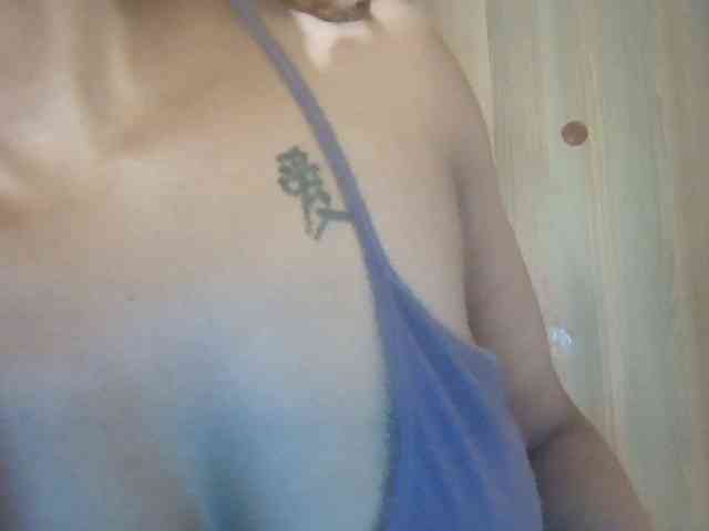 Saharangoddess webcam