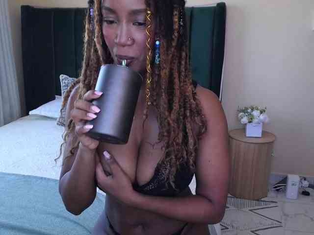 Saharangoddess webcam