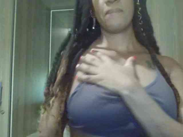 Saharangoddess webcam