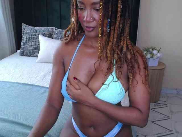 Saharangoddess webcam