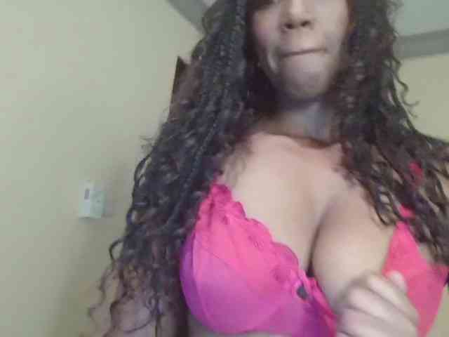 Saharangoddess webcam