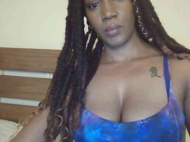 Saharangoddess webcam