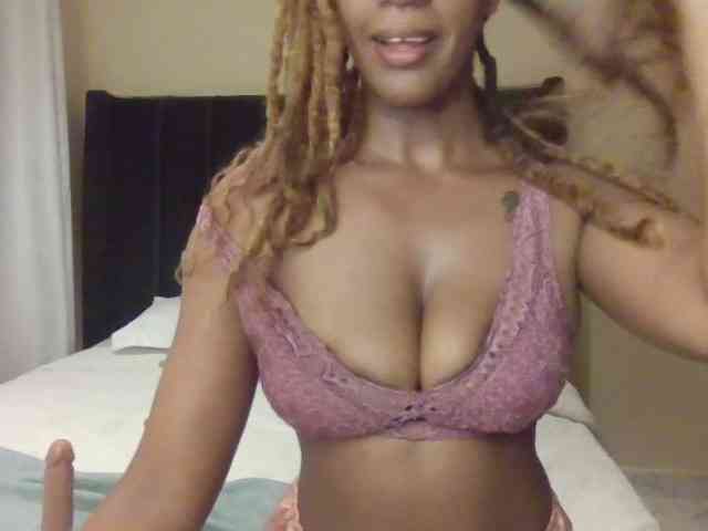 Saharangoddess webcam