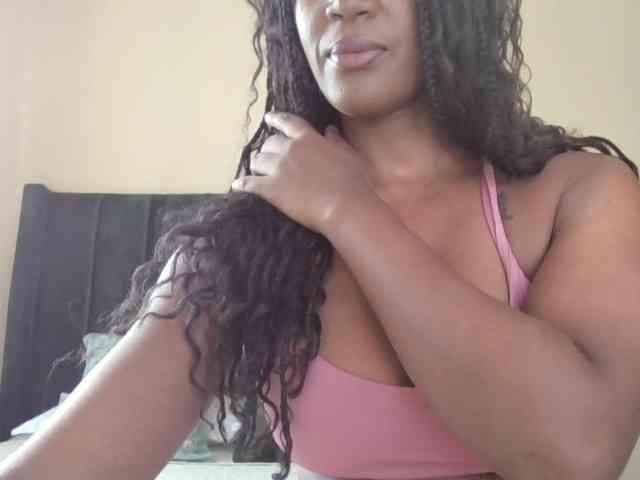 Saharangoddess webcam