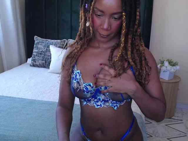 Saharangoddess webcam