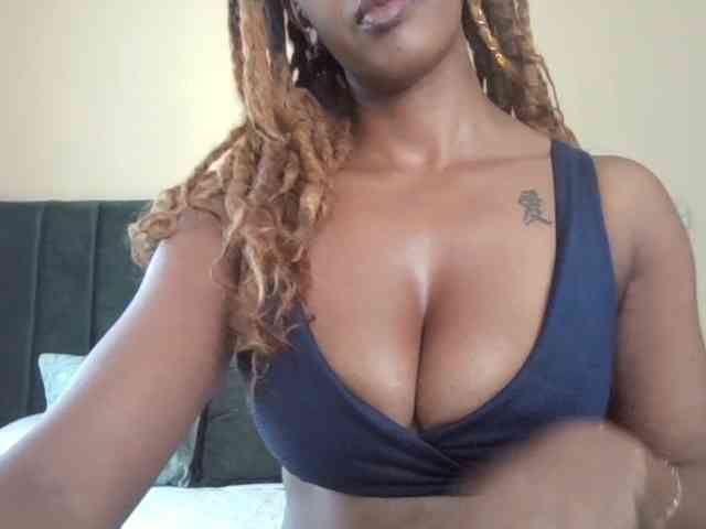 Saharangoddess webcam