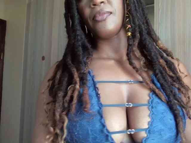 Saharangoddess webcam