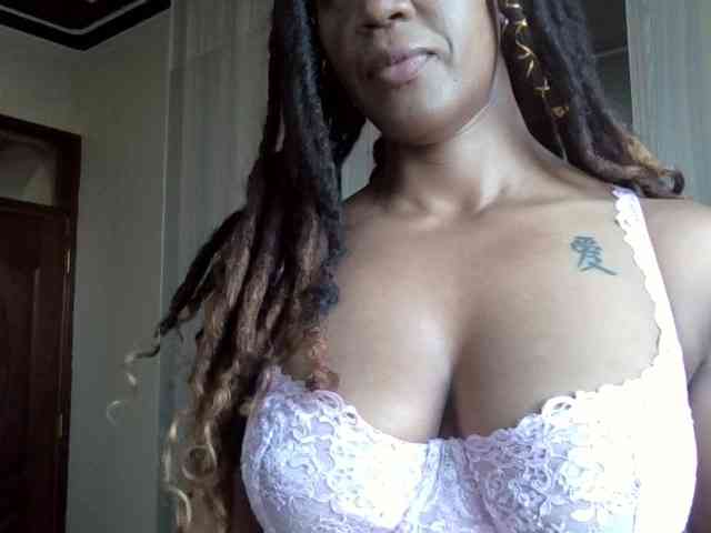 Saharangoddess webcam