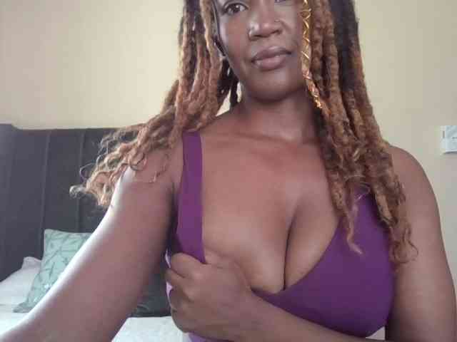 Saharangoddess webcam