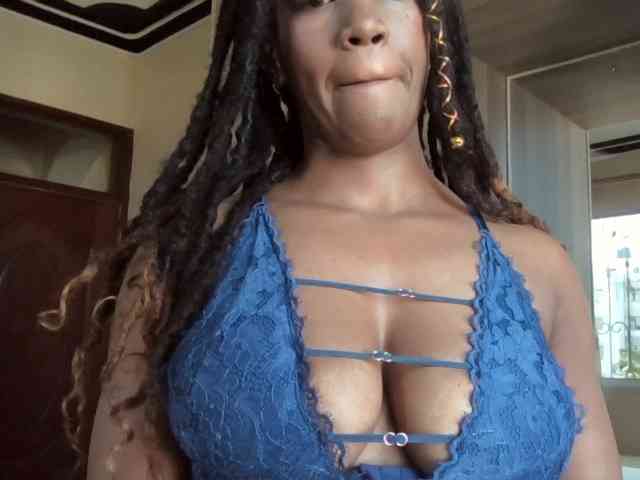 Saharangoddess webcam