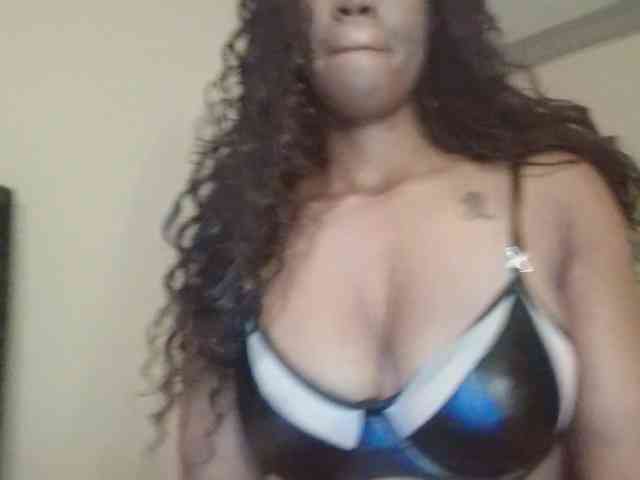 Saharangoddess webcam