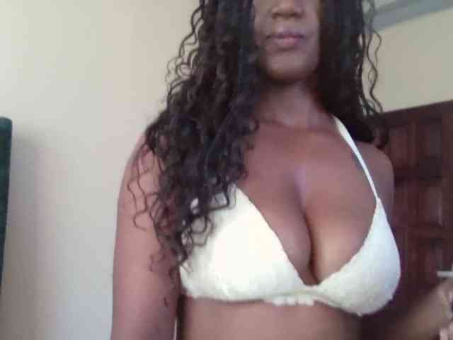 Saharangoddess webcam