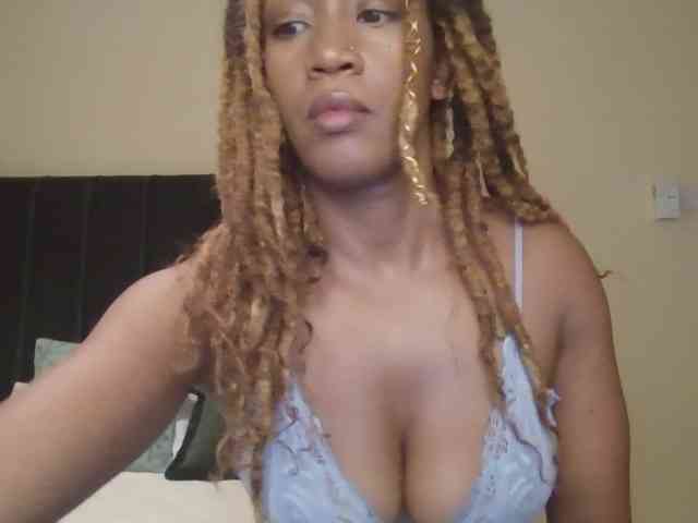 Saharangoddess webcam