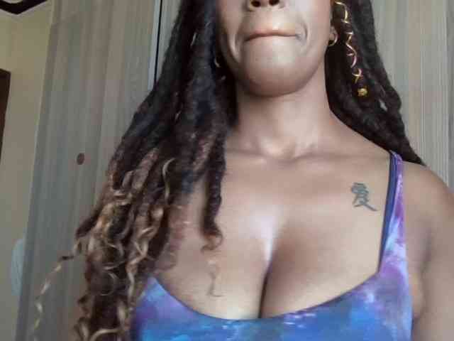 Saharangoddess webcam