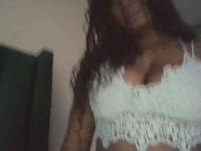 Saharangoddess webcam