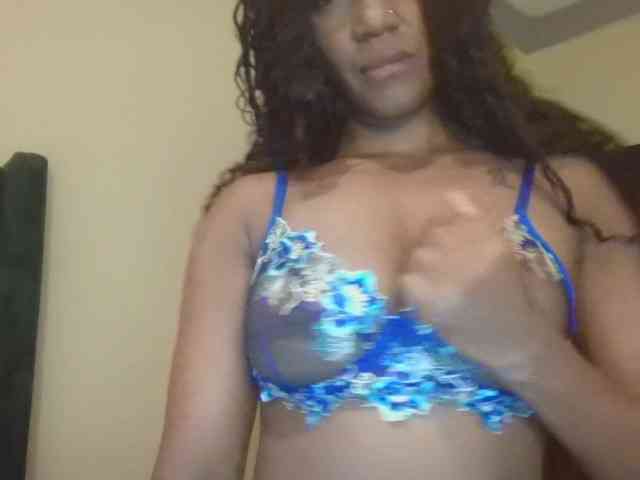 Saharangoddess webcam