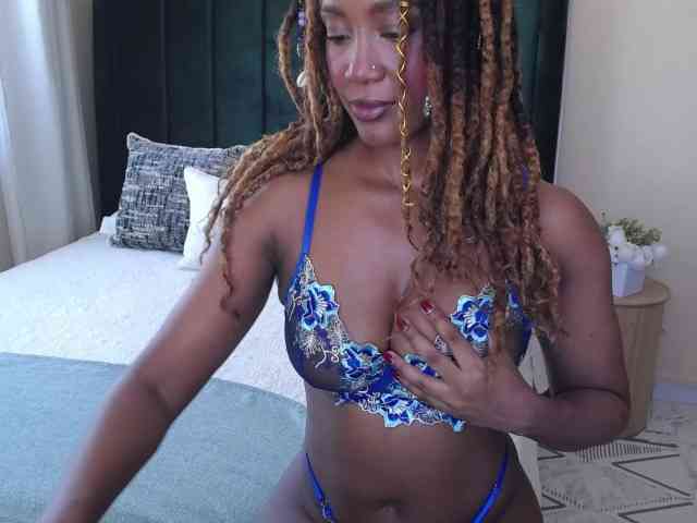 Saharangoddess webcam