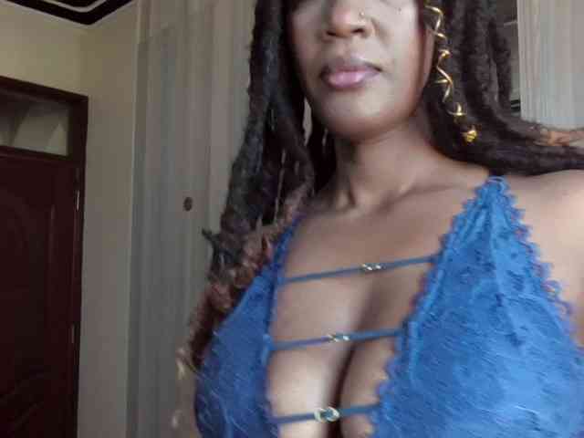 Saharangoddess webcam