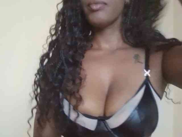 Saharangoddess webcam