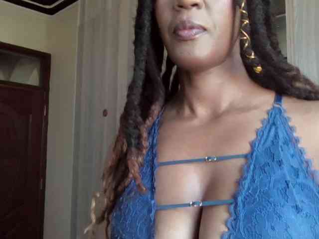 Saharangoddess webcam