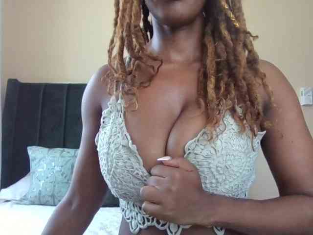 Saharangoddess webcam