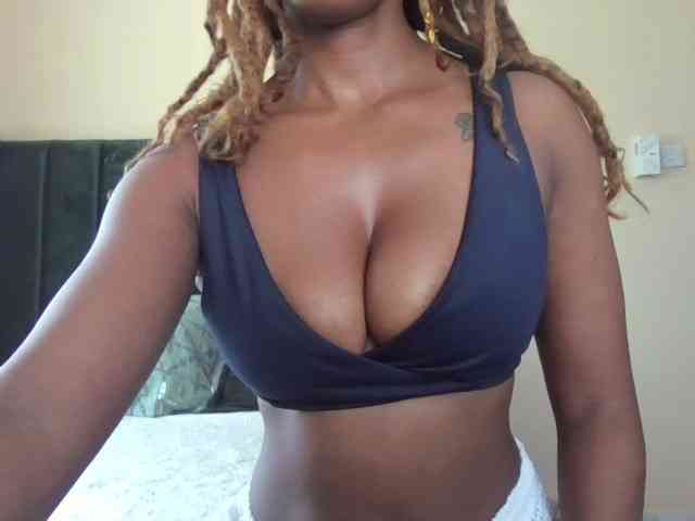 Saharangoddess webcam