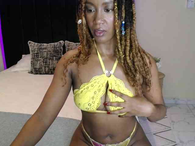 Saharangoddess webcam